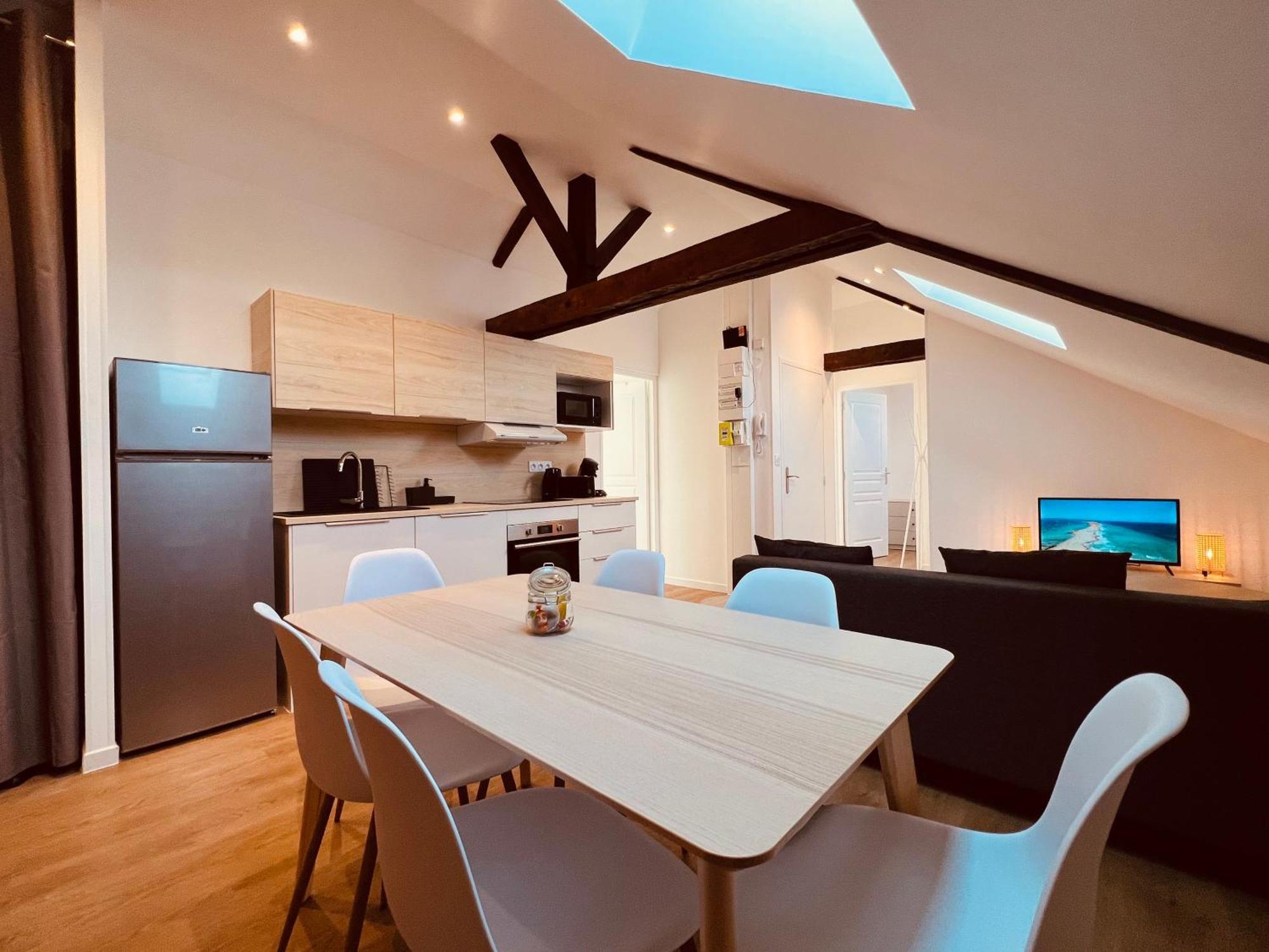 L'Ibiza - Home Homy Montluçon Exteriér fotografie
